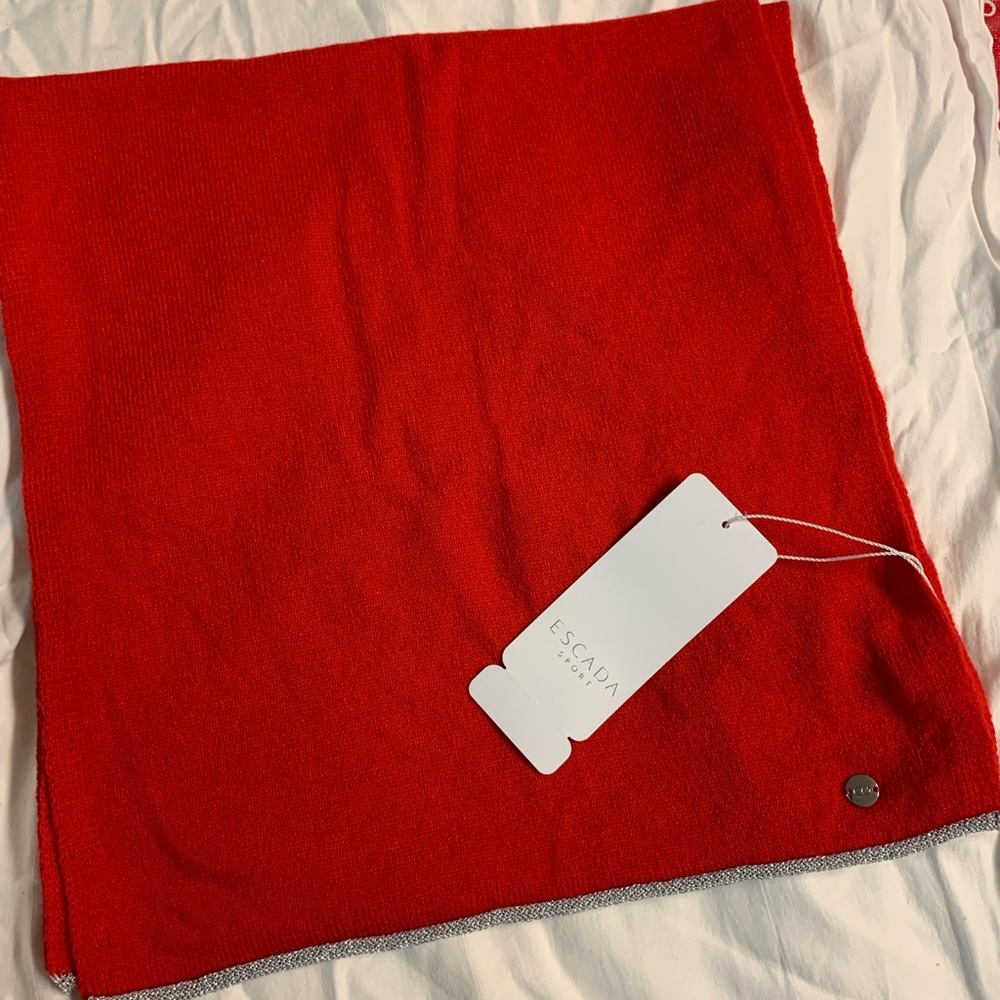 Authentic Escada New cashmere scarf